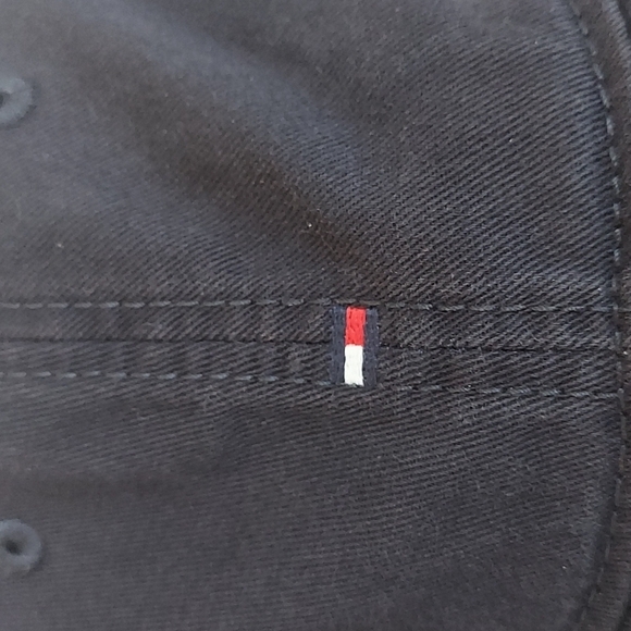 Tommy Hilfiger Hat Embroidered Logo Blue with Adj Strap - Picture 2 of 11